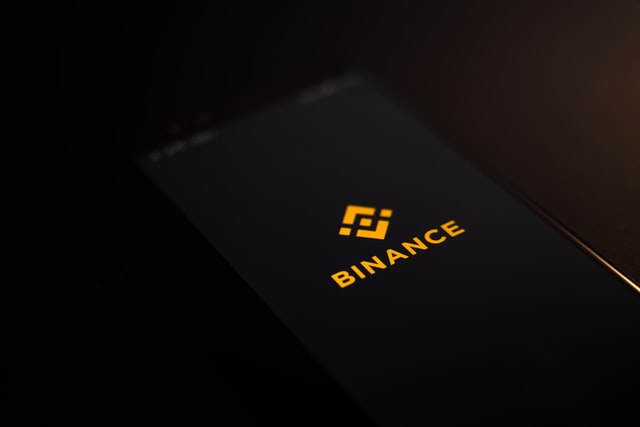 Binance's Exit from Ontario Amid Regulatory Action by OSC